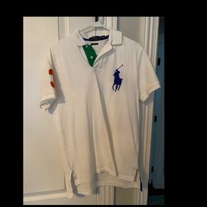 Classic men’s Ralph Lauren polo